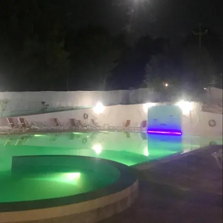 Apartment Charming In 25 M² Shared Pool Vieste